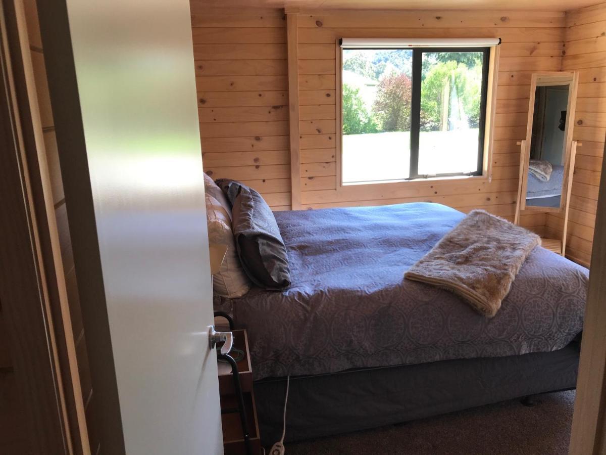 Aroha Anchor Apartment Motueka Buitenkant foto